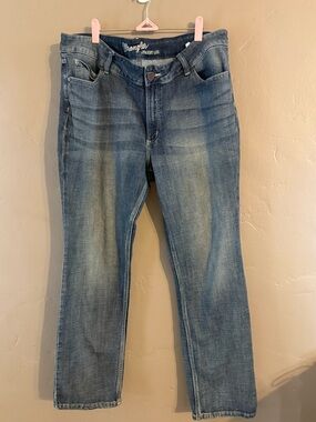 Wrangler Dark Blue Denim Jeans with Contrast Stitching